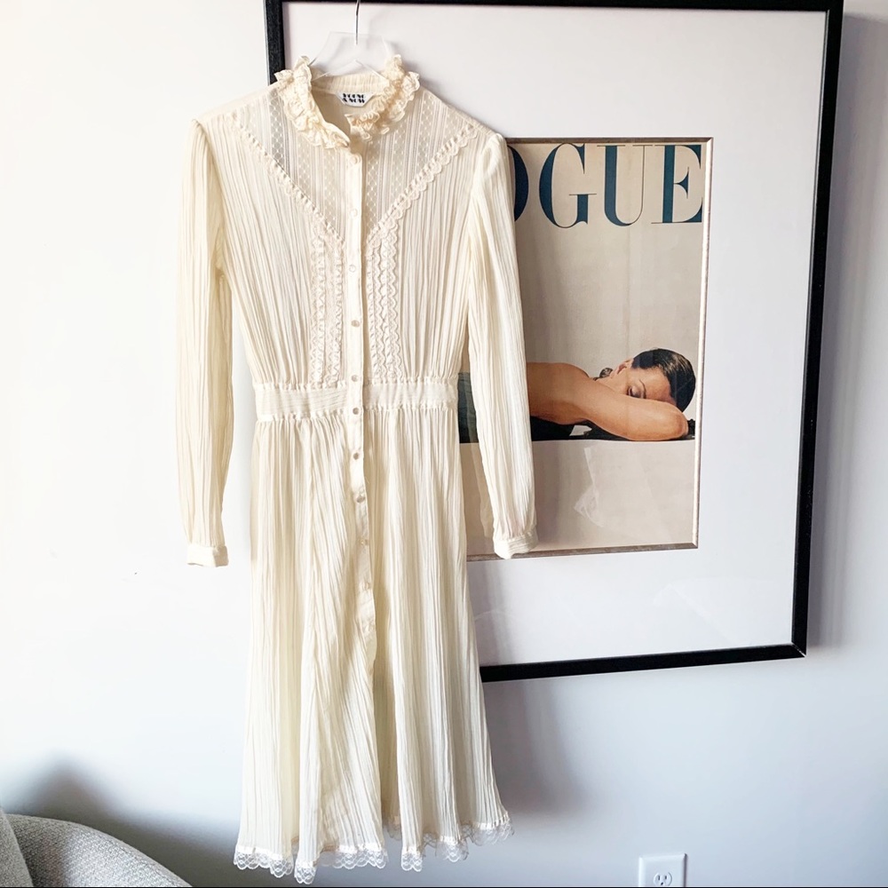 Vintage 60/70s ivory button front midi dress gauzy - Picture 5 of 9